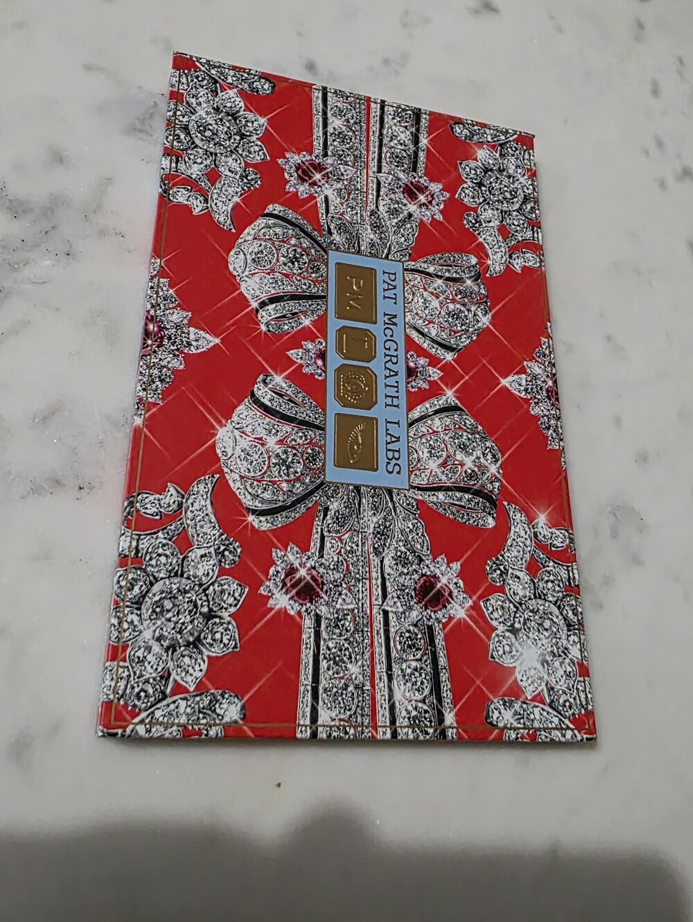 NEW Pat McGrath Luminous Legends Mega Eyeshadow Palette - Picture 3 of 4